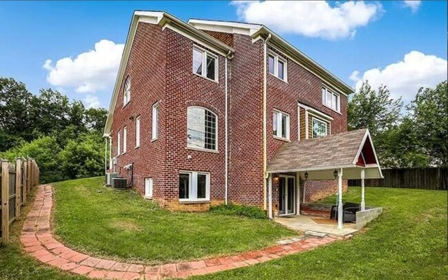 18107 Laytonia Crest Terrace in Gaithersburg, MD - Building Photo - Building Photo