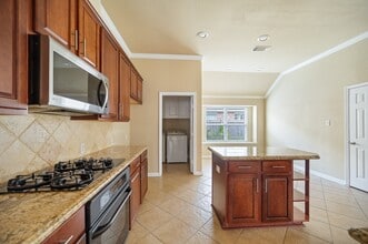 9515 Denfield Ln in Houston, TX - Building Photo - Building Photo