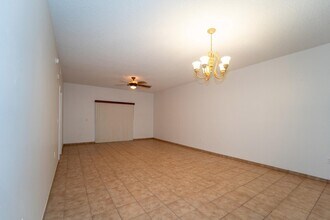 101 Laurel Wood Way, Unit 103 in St. Augustine, FL - Building Photo - Building Photo