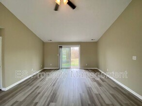 3511 Lisa Cir in Indianapolis, IN - Building Photo - Building Photo