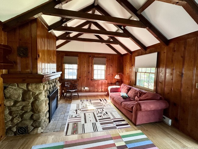 property at 25 Prospect St