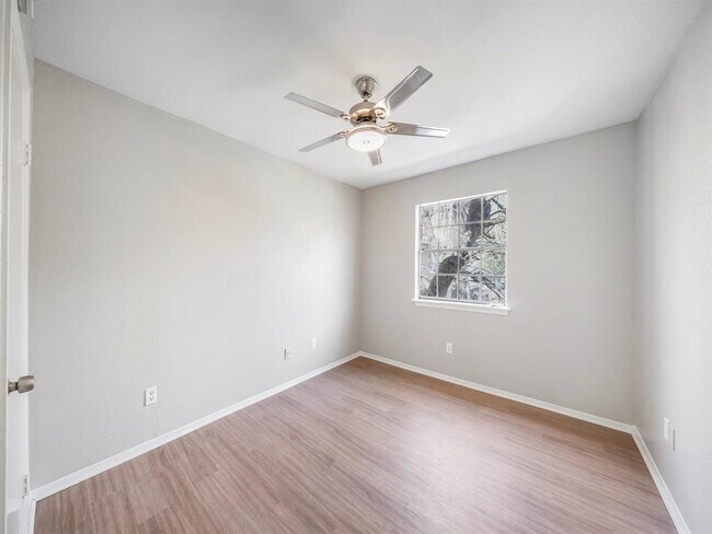 9204 Campbell Rd photo'