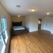 60 W 8th St in Bayonne, NJ - Building Photo - Building Photo