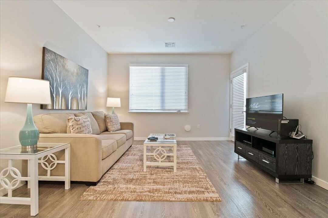 3639 Haven Ave in Menlo Park, CA - Foto de edificio