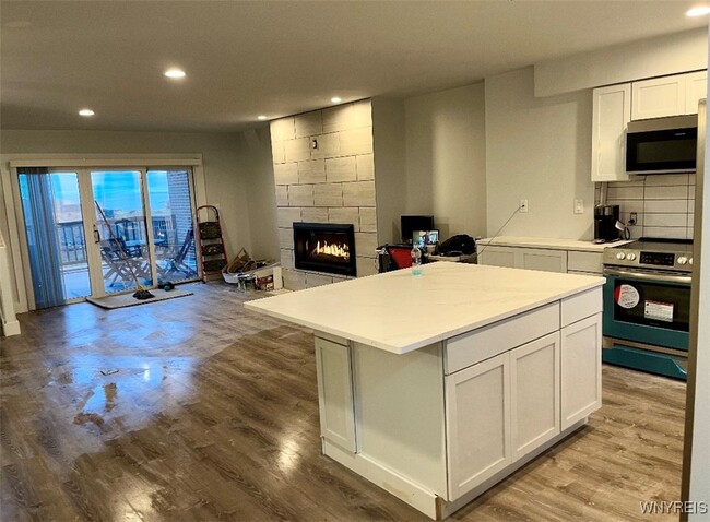 406 Lakefront Blvd in Buffalo, NY - Building Photo - Building Photo
