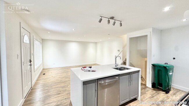 53 Karen Walk in Waterloo, ON - Building Photo - Building Photo