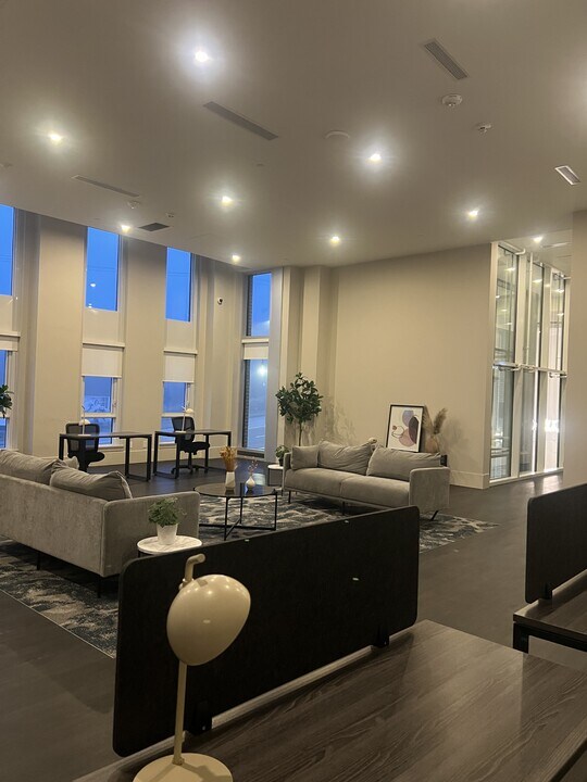 901-901 Lougheed Hwy. in Coquitlam, BC - Building Photo