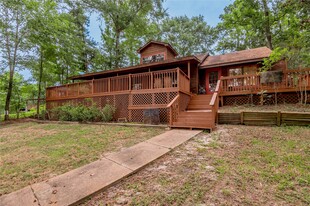73 Thomas Lake Rd in Huntsville, TX - Building Photo