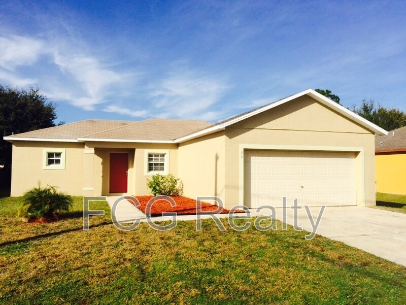 36 Coventry Ct in Kissimmee, FL - Building Photo