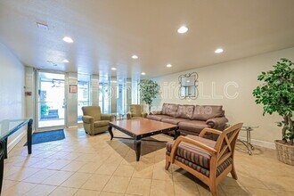2500 S York St in Denver, CO - Building Photo - Building Photo