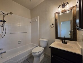 734 Sweetbrush in San Antonio, TX - Building Photo - Building Photo
