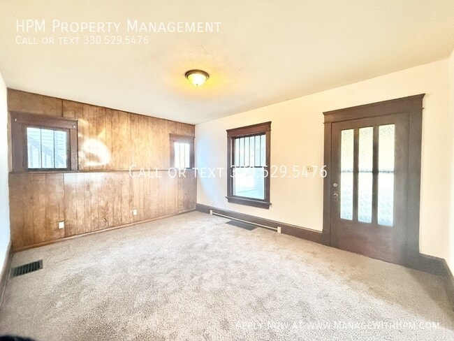 2300 9th St SW in Canton, OH - Building Photo - Building Photo