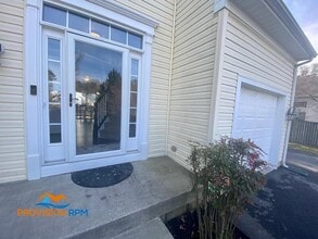 106 Hanson Ct in Chester, MD - Building Photo - Building Photo