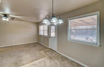 5716 NW Cedarwood Dr in Lawton, OK - Building Photo - Building Photo