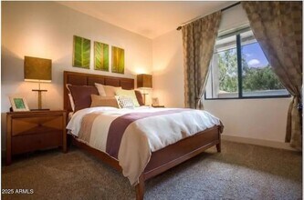 33600 N 27th Dr, Unit 3 in Phoenix, AZ - Foto de edificio - Building Photo