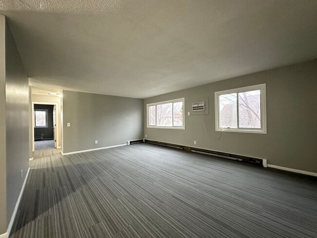 property at 1315 N Dowling Ave