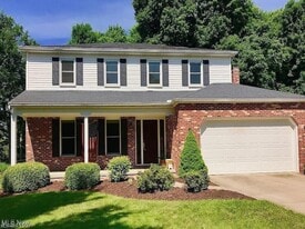 7188 Selworthy Ln in Solon, OH - Building Photo