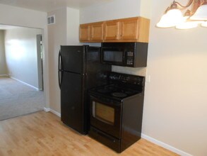 304 Center Ave, Unit 4 in Sheboygan, WI - Building Photo - Building Photo