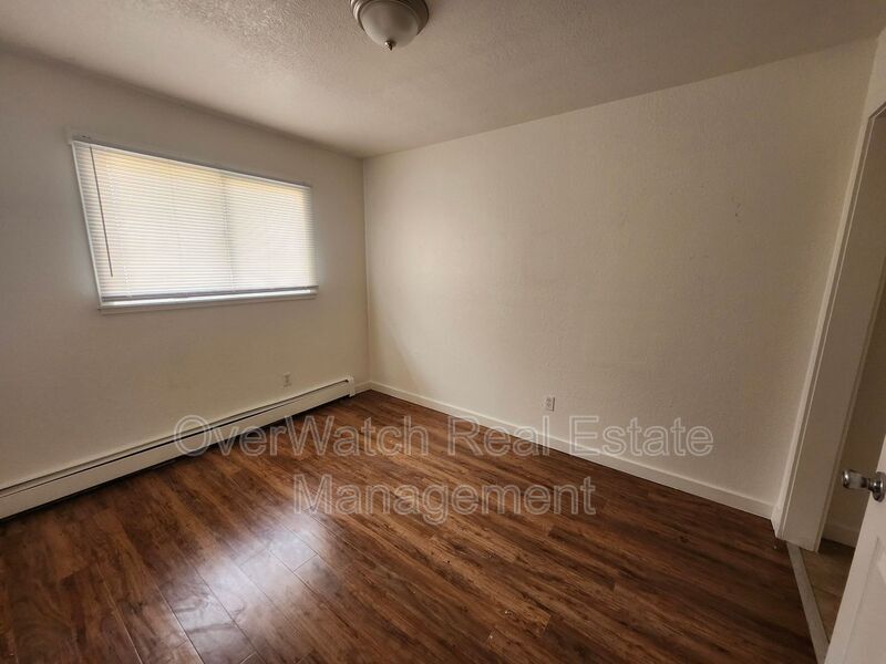 530 Mumford St in Anchorage, AK - Building Photo