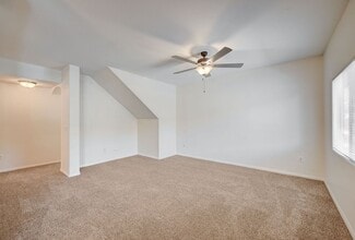7701 W Robindale Rd in Las Vegas, NV - Building Photo - Building Photo