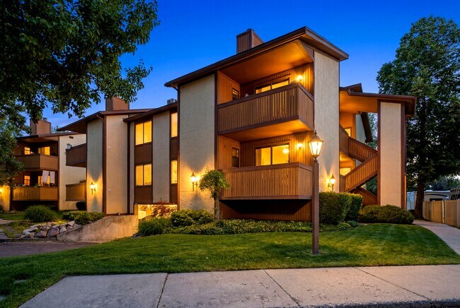 property at 6834 Countrywoods Cir