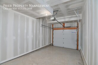 3236 N 103rd Pl in Kansas City, KS - Building Photo - Building Photo