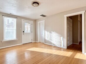 235 235 S in Salt Lake City, UT - Building Photo - Building Photo