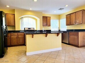 10885 Fintry Hills St in Las Vegas, NV - Building Photo - Building Photo