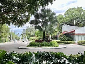680 NE 64th St in Miami, FL - Building Photo - Building Photo