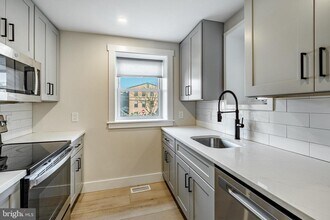 530 Washington Ave in Phoenixville, PA - Building Photo - Building Photo