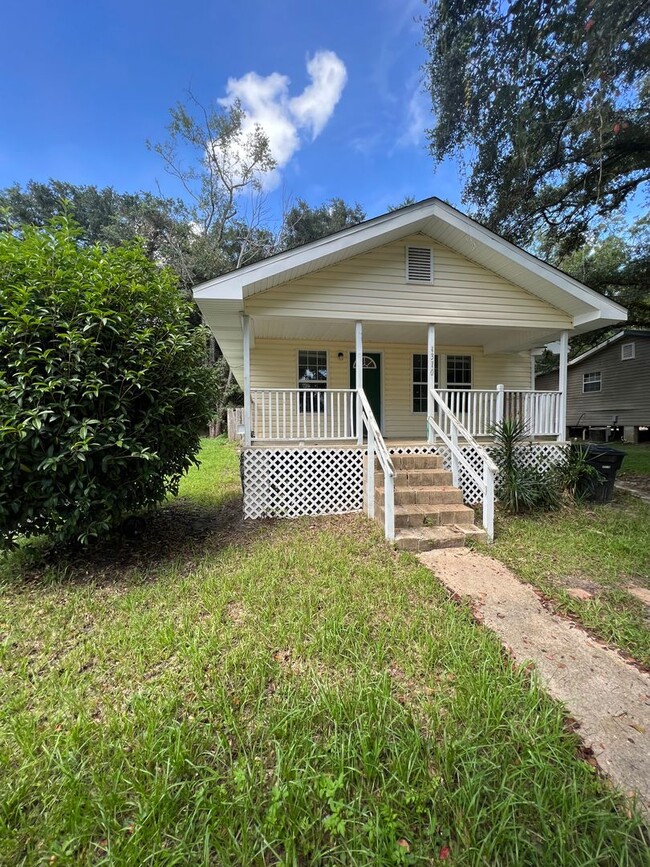 1310 Idaho St in Tallahassee, FL - Building Photo - Building Photo