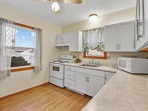 1262 S Quincy St in Allouez, WI - Building Photo - Building Photo