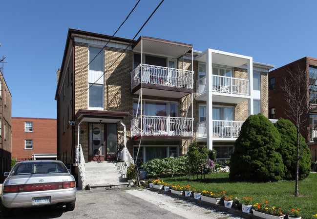 6-8 Elway Ct in Toronto, ON - Building Photo - Primary Photo