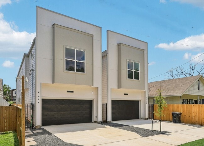 3720 Nathaniel Brown St in Houston, TX - Building Photo - Building Photo