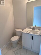 13 Rochester Dr in Barrie, ON - Building Photo - Building Photo