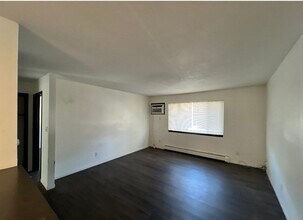 1130 S 12th St in Marion, IA - Building Photo - Building Photo