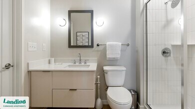 311 W Corporation St, Unit 3-213 in Durham, NC - Building Photo - Building Photo