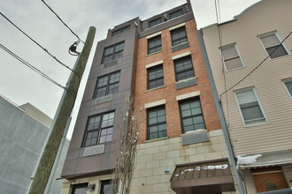 415 Jackson St in Hoboken, NJ - Building Photo - Primary Photo