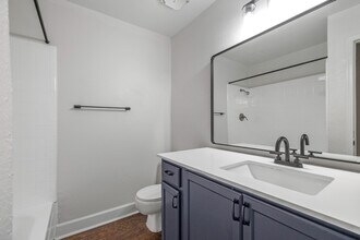 Tramor at Oak Bend in Austin, TX - Building Photo - Interior Photo