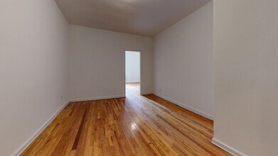337 E 90th St in New York, NY - Foto de edificio - Building Photo