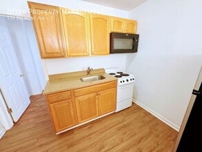 939 Belmont Ave in Philadelphia, PA - Building Photo - Building Photo