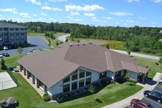 Boulder Ridge Apartments in Duluth, MN - Foto de edificio - Building Photo