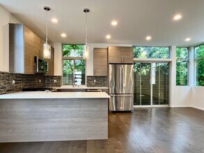 2039 NW 65th St in Seattle, WA - Building Photo - Building Photo