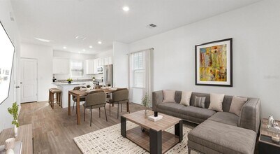 6499 SW 44th Wy in Gainesville, FL - Building Photo - Building Photo