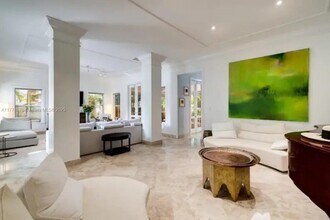 1725 Tigertail Ave in Miami, FL - Building Photo - Building Photo