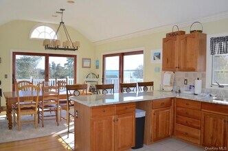 16 Grant Blvd in Hampton Bays, NY - Building Photo - Building Photo