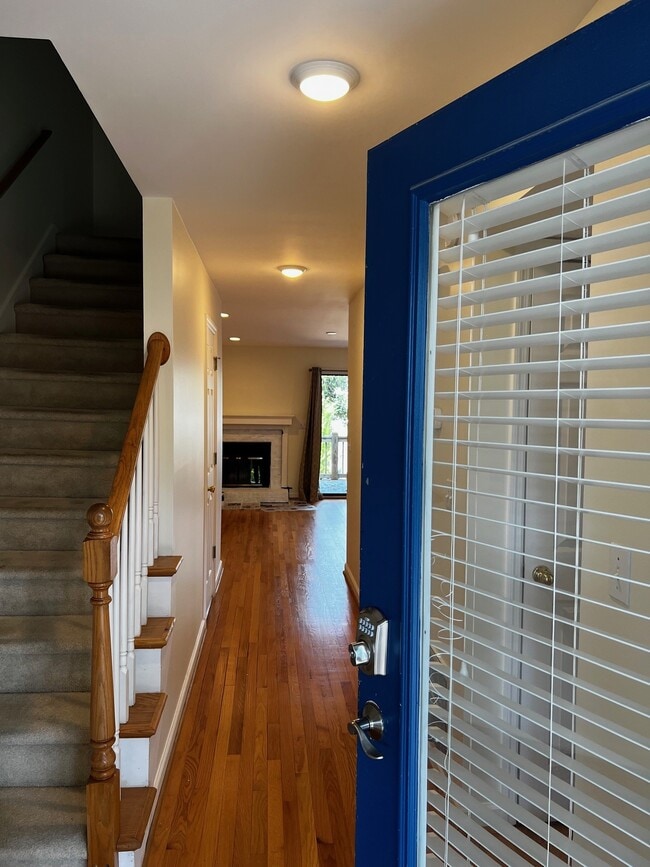 2029 Eastwood Rd, Unit #125 in Wilmington, NC - Building Photo - Building Photo