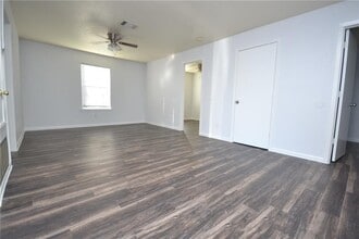 101 Morrow St in Georgetown, TX - Foto de edificio - Building Photo