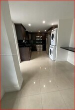 8281 SW 28th St in Miami, FL - Building Photo - Building Photo