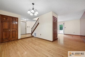 153 Thoreau Dr in Plainsboro, NJ - Building Photo - Building Photo